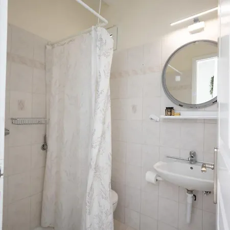 Apartment 1 Bd Gorgeous Rustic Cave With Dreamy Shared Pool